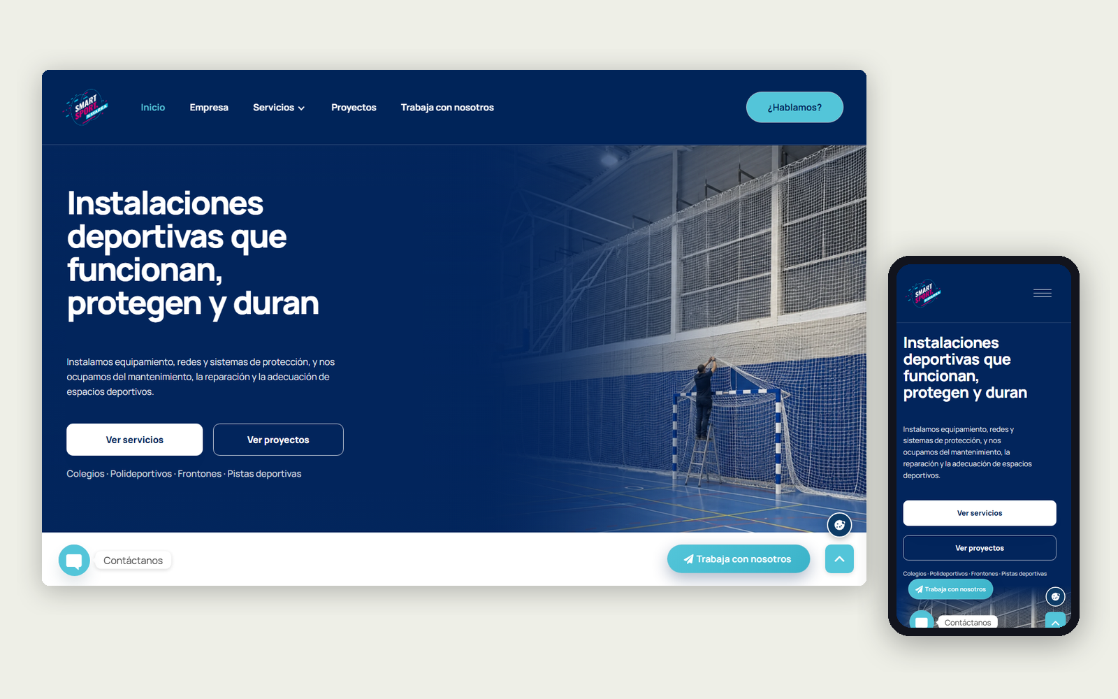 La web de Smart Sport Navarra en ordenador y en móvil, con un operario colocando redes en un polideportivo